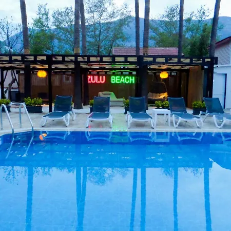 Hotel Zulu *